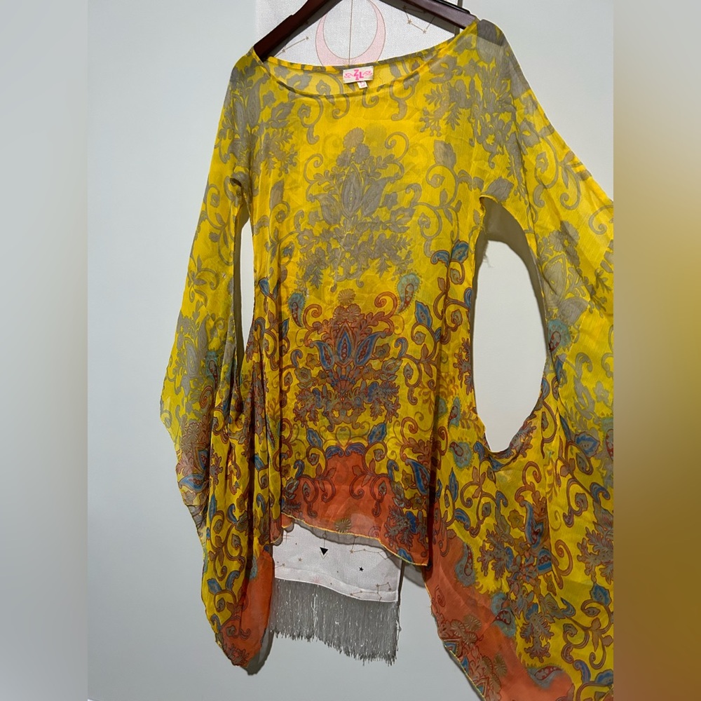 Z&L circle sleeve dress